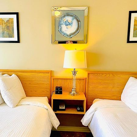 Twilight Country Motel Boyle Ngoại thất bức ảnh